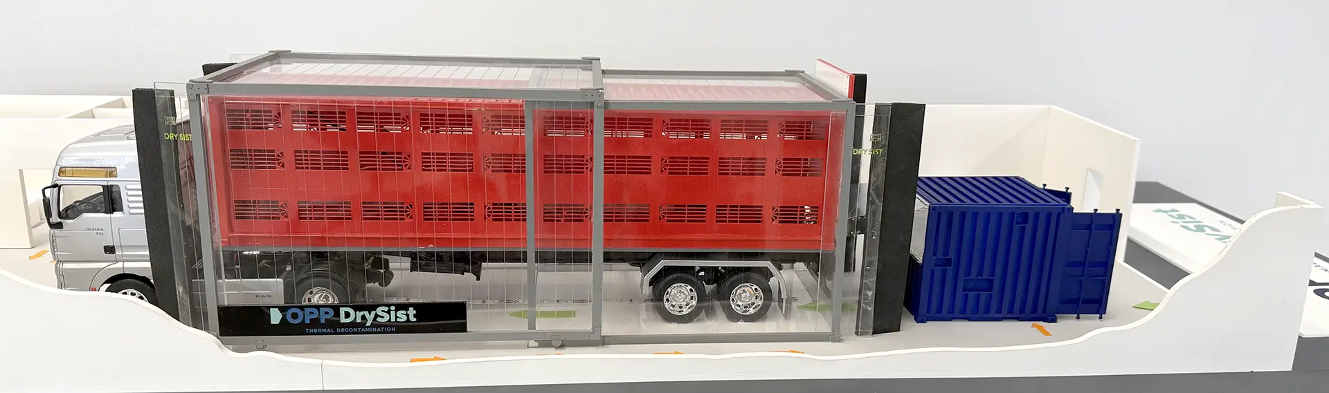 Desinfección para camiones de transporte de animales de granja